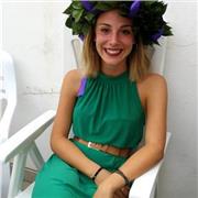 Laureata in relazioni internazionali offre lezioni di francese (conversazione, grammatica, lessico..)